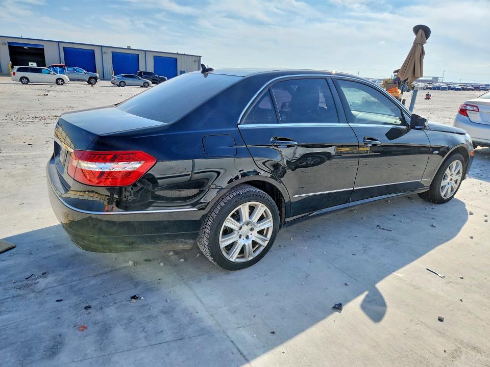 Продаж на аукціоні авто 2012 Mercedes-benz E, vin: WDDHF5KB6CA543953, номер лоту: 69246706