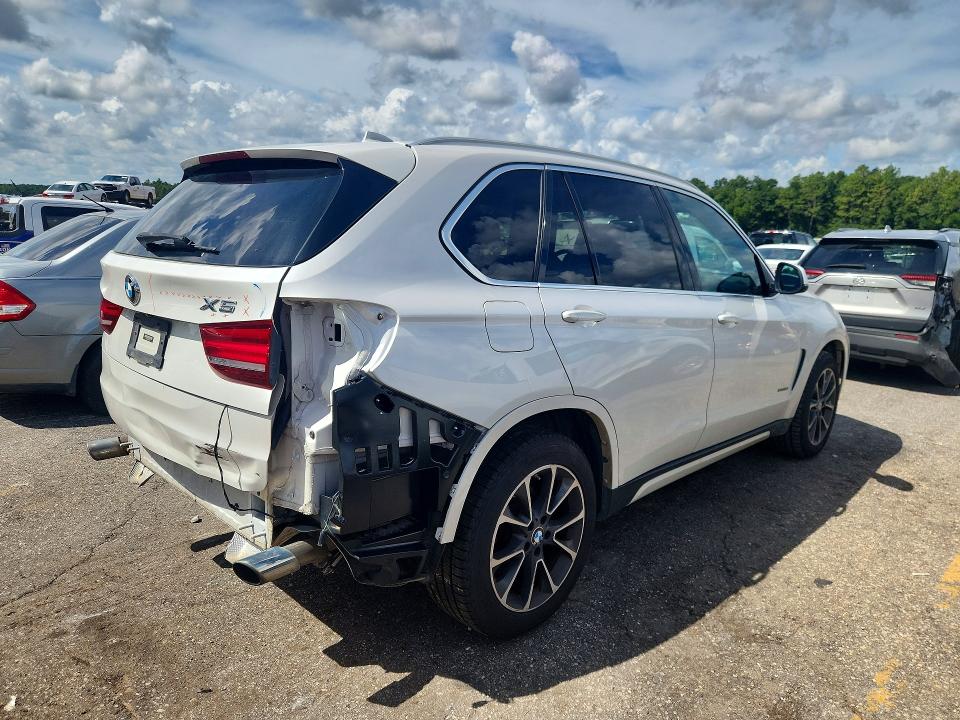67243346 :رقم المزاد ، 5UXKR0C5XH0V67106 vin ، 2017 Bmw X5 مزاد بيع