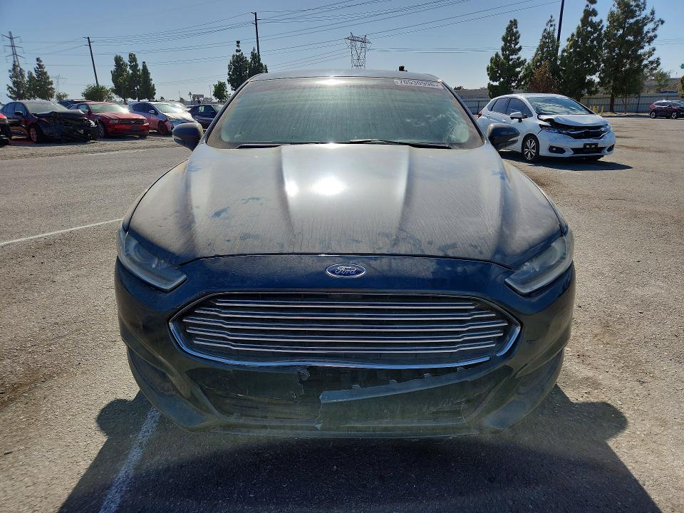 70530996 :رقم المزاد ، 3FA6P0LU2FR306930 vin ، 2015 Ford Fusion مزاد بيع