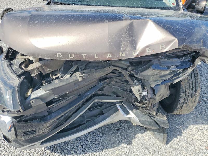68733896 :رقم المزاد ، JA4AD3A35KZ012477 vin ، 2019 Mitsubishi Outlander مزاد بيع