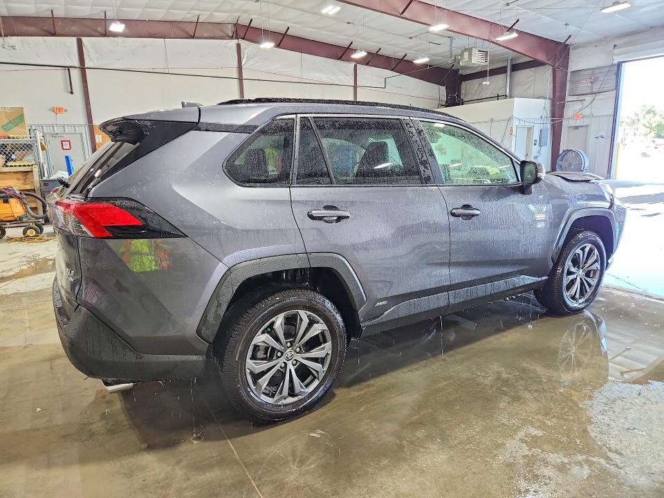Продажа на аукционе авто 2025 Toyota Rav4, vin: JTMB6RFV7SD156417, номер лота: 67785966