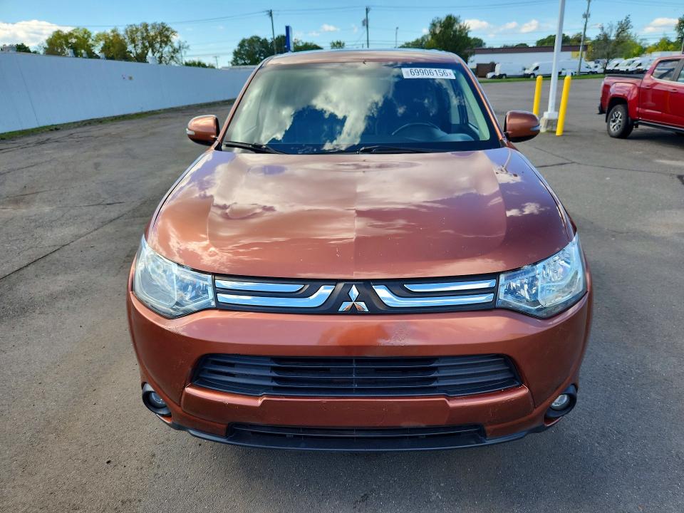 2014 Mitsubishi Outlander მანქანა იყიდება აუქციონზე, vin: JA4AZ3A37EZ008596, აუქციონის ნომერი: 69906156