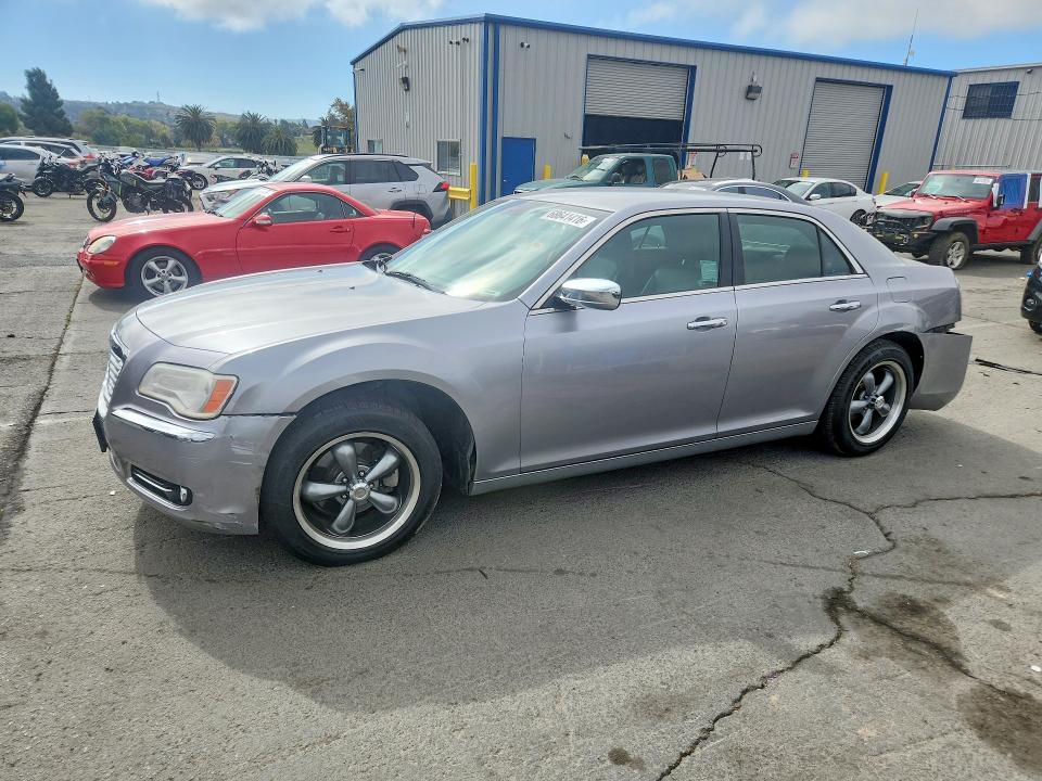 Auction sale of the 2013 Chrysler 300c, vin: 2C3CCAEG8DH620777, lot number: 68641416