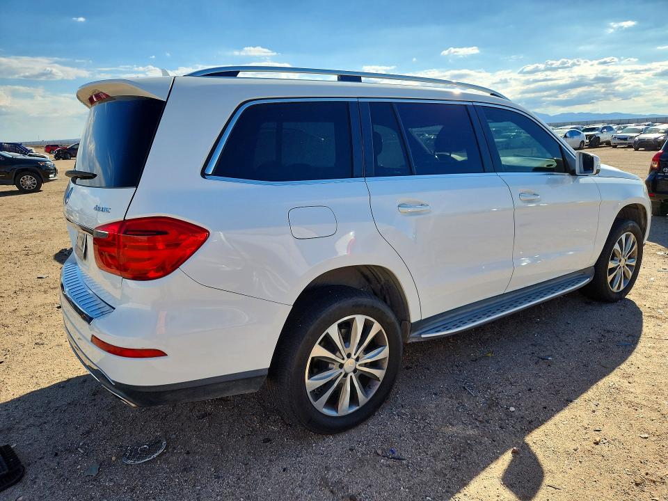 68303156 :رقم المزاد ، 4JGDF6EE1FA446499 vin ، 2015 Mercedes-benz Gl مزاد بيع