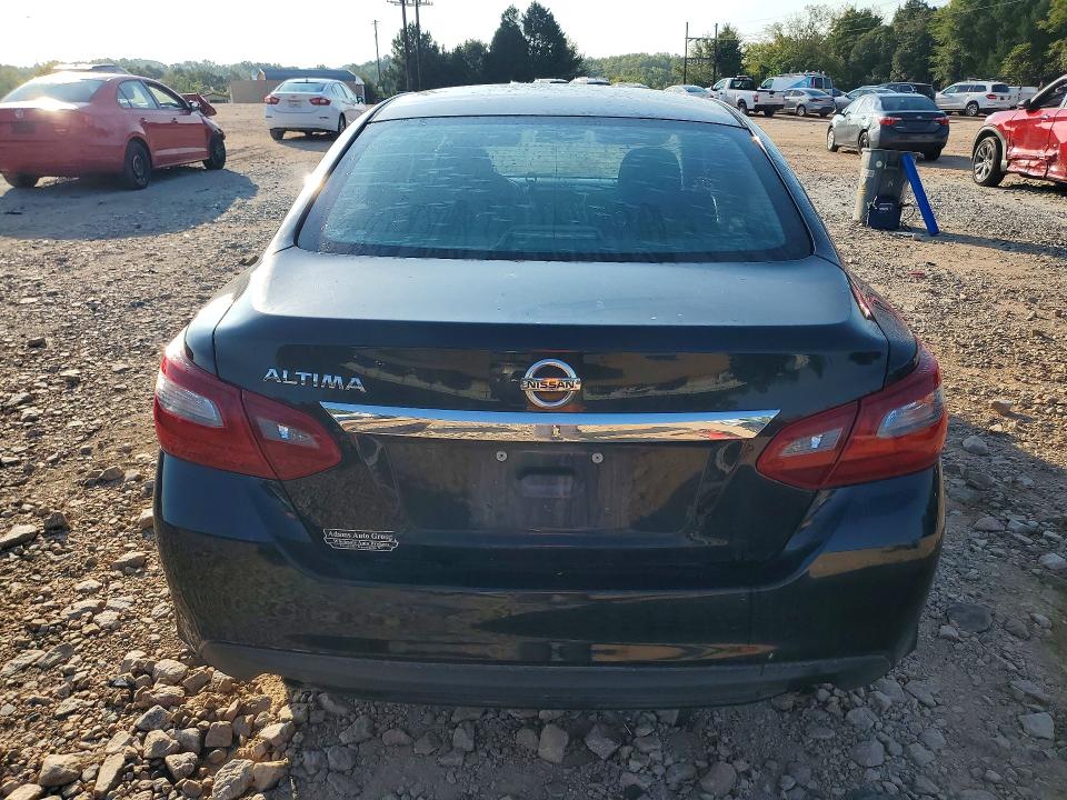 2018 Nissan Altima მანქანა იყიდება აუქციონზე, vin: 1N4AL3AP6JC257775, აუქციონის ნომერი: 69749366