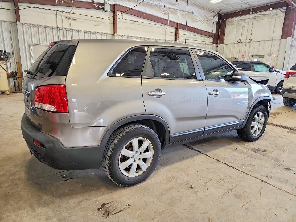 Продажа на аукционе авто 2011 Kia Sorento, vin: 5XYKTCA17BG011695, номер лота: 70603636