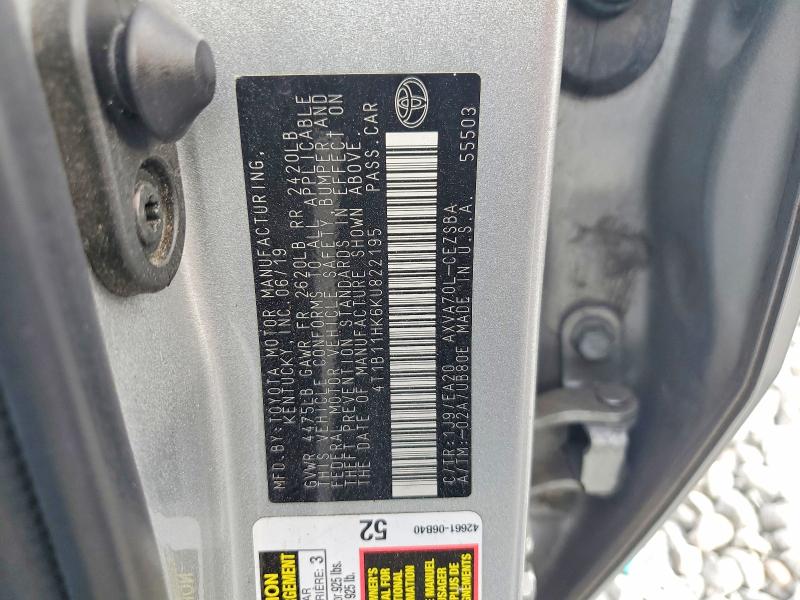 70261416 :رقم المزاد ، 4T1B11HK6KU822195 vin ، 2019 Toyota Camry مزاد بيع