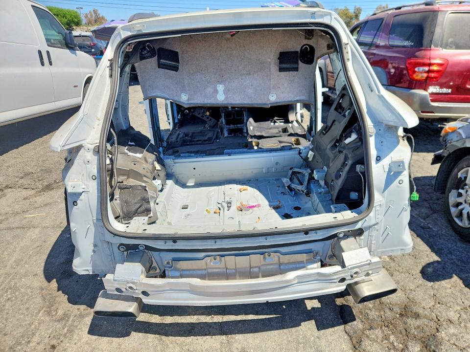 67728726 :رقم المزاد ، WP1AA2AY3RDA13637 vin ، 2024 Porsche Cayenne مزاد بيع