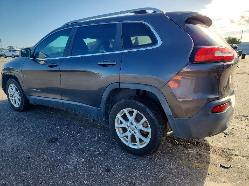 69092376 :رقم المزاد ، 1C4PJLCB5GW110429 vin ، 2016 Jeep Cherokee مزاد بيع