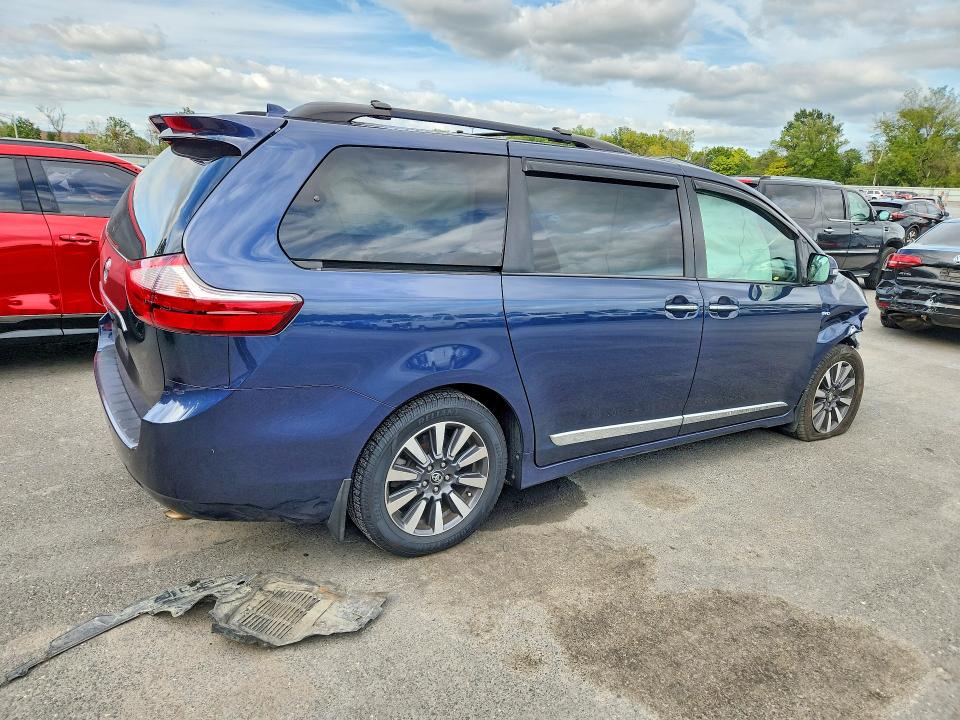 69455336 :رقم المزاد ، 5TDDZ3DC2KS211441 vin ، 2019 Toyota Sienna مزاد بيع
