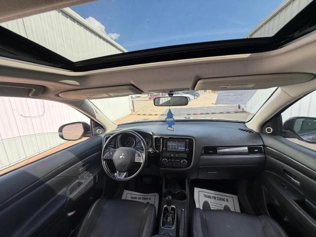 Продажа на аукционе авто 2016 Mitsubishi Outlander, vin: JA4AZ3A35GZ007692, номер лота: 71093776