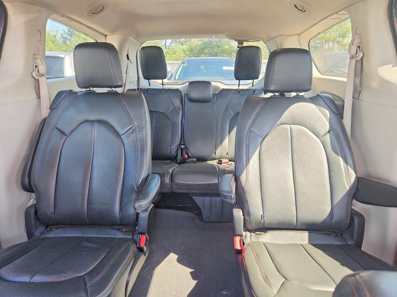 69173466 :رقم المزاد ، 2C4RC1FG0JR101801 vin ، 2018 Chrysler Pacifica مزاد بيع