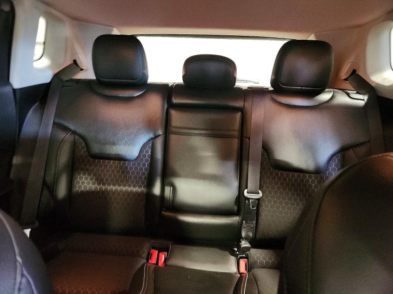 68985056 :رقم المزاد ، 3C4NJDBB2JT263586 vin ، 2018 Jeep Compass مزاد بيع