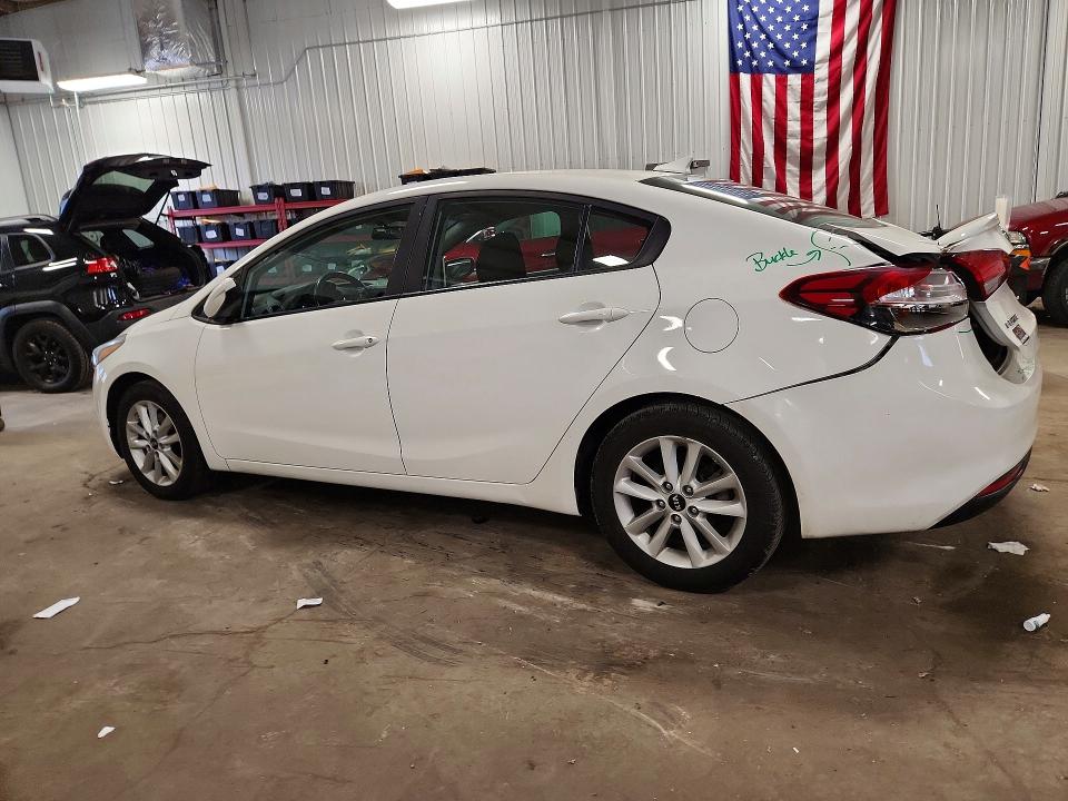 2017 Kia Forte მანქანა იყიდება აუქციონზე, vin: 3KPFL4A79HE113405, აუქციონის ნომერი: 70635366