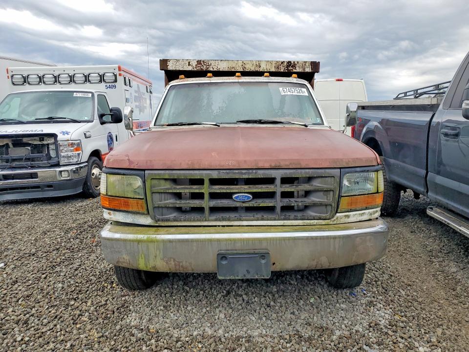 67457526 :رقم المزاد ، 1FDKF37G0PNA54614 vin ، 1993 Ford F350 مزاد بيع