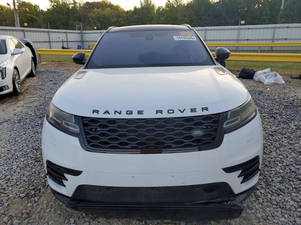 68490346 :رقم المزاد ، SALYM2RN0JA733235 vin ، 2018 Land Rover Range Rover Velar مزاد بيع