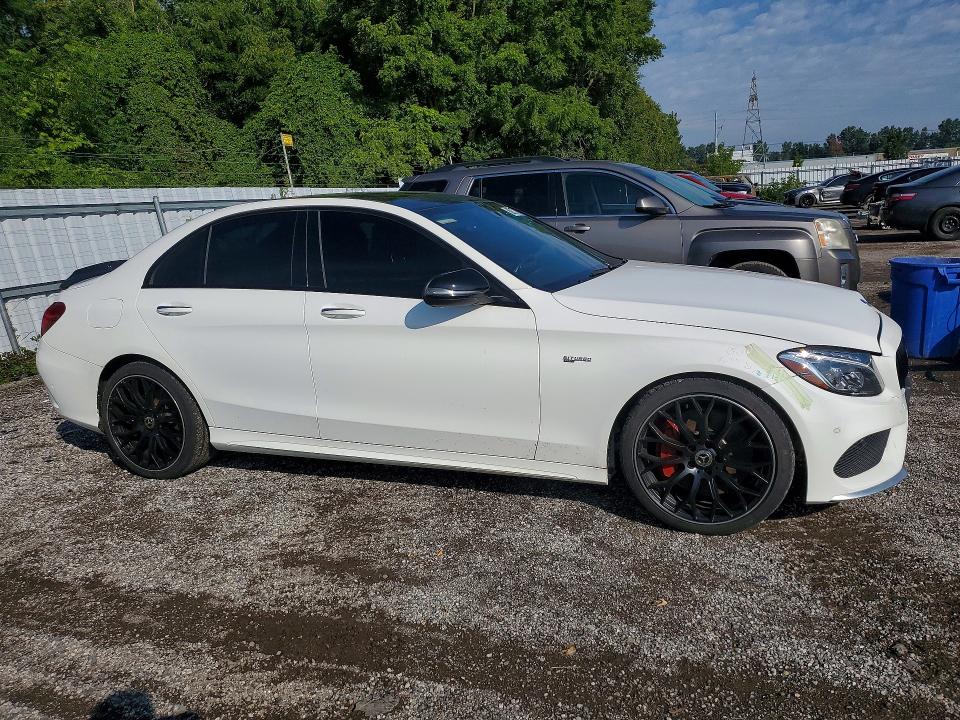 Продажа на аукционе авто 2017 Mercedes-benz C, vin: 55SWF6EB2HU198629, номер лота: 62737106