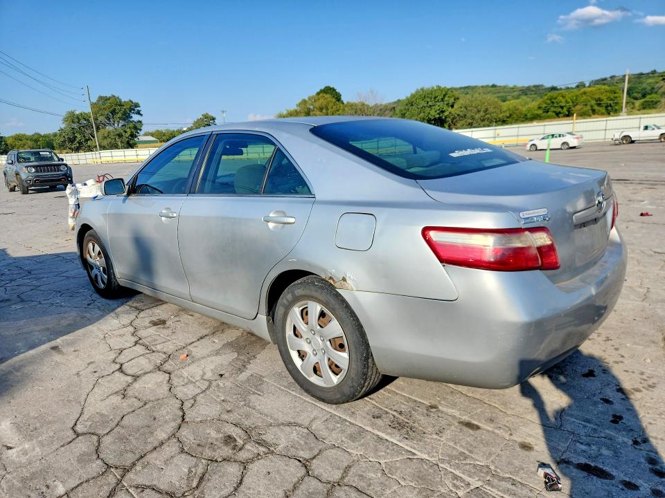 67690646 :رقم المزاد ، 4T1BE46K07U678398 vin ، 2007 Toyota Camry مزاد بيع