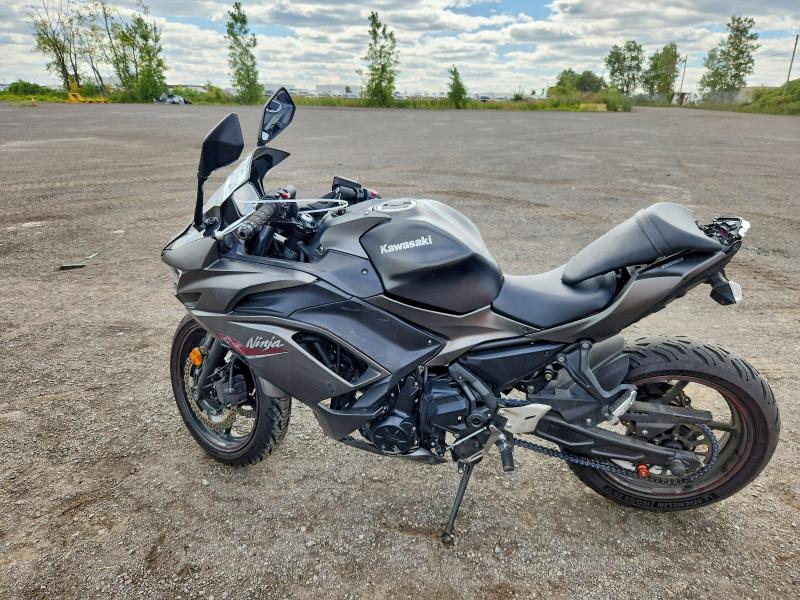 69020206 :رقم المزاد ، ML5EXEM13NDA66217 vin ، 2022 Kawasaki Ex650 مزاد بيع