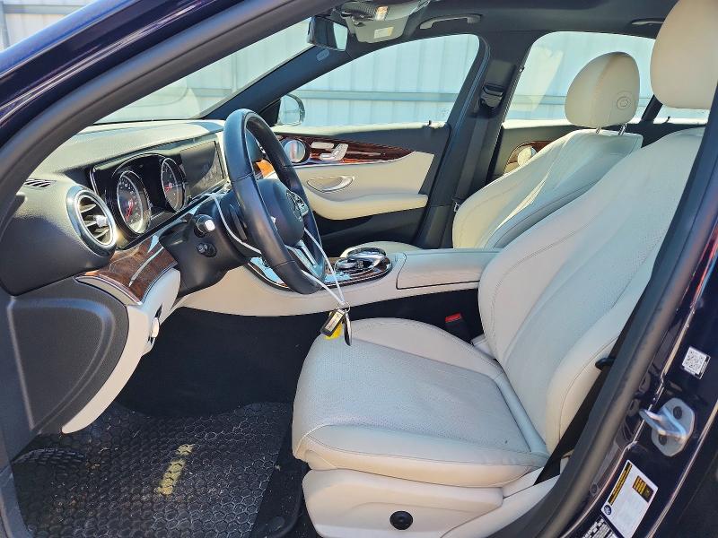 67977786 :رقم المزاد ، WDDZF4KB2KA555983 vin ، 2019 Mercedes-benz E مزاد بيع