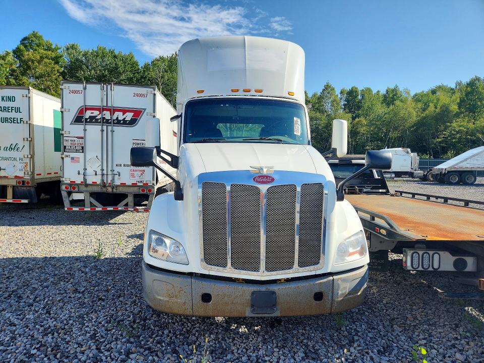 2016 Peterbilt 579 მანქანა იყიდება აუქციონზე, vin: 1XPBA48X8GD339783, აუქციონის ნომერი: 65237936