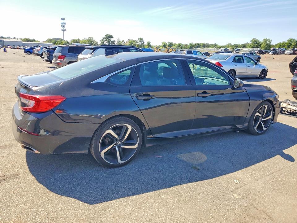 Продаж на аукціоні авто 2018 Honda Accord, vin: 1HGCV1F3XJA204081, номер лоту: 67336556