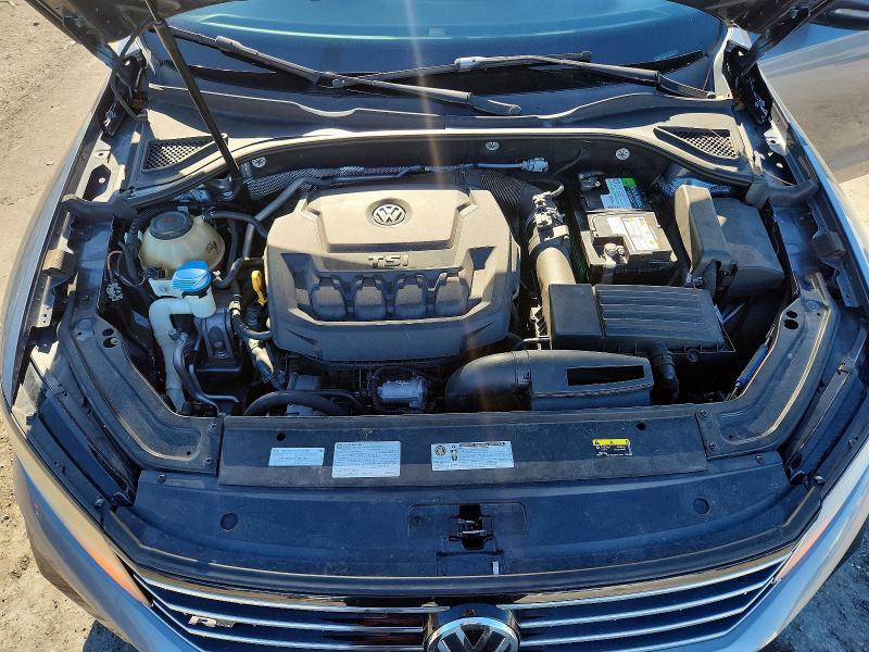 67899316 :رقم المزاد ، 1VWAA7A37JC001761 vin ، 2018 Volkswagen Passat مزاد بيع