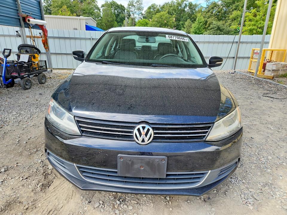 2014 Volkswagen Jetta მანქანა იყიდება აუქციონზე, vin: 3VWD17AJ7EM352864, აუქციონის ნომერი: 68770046