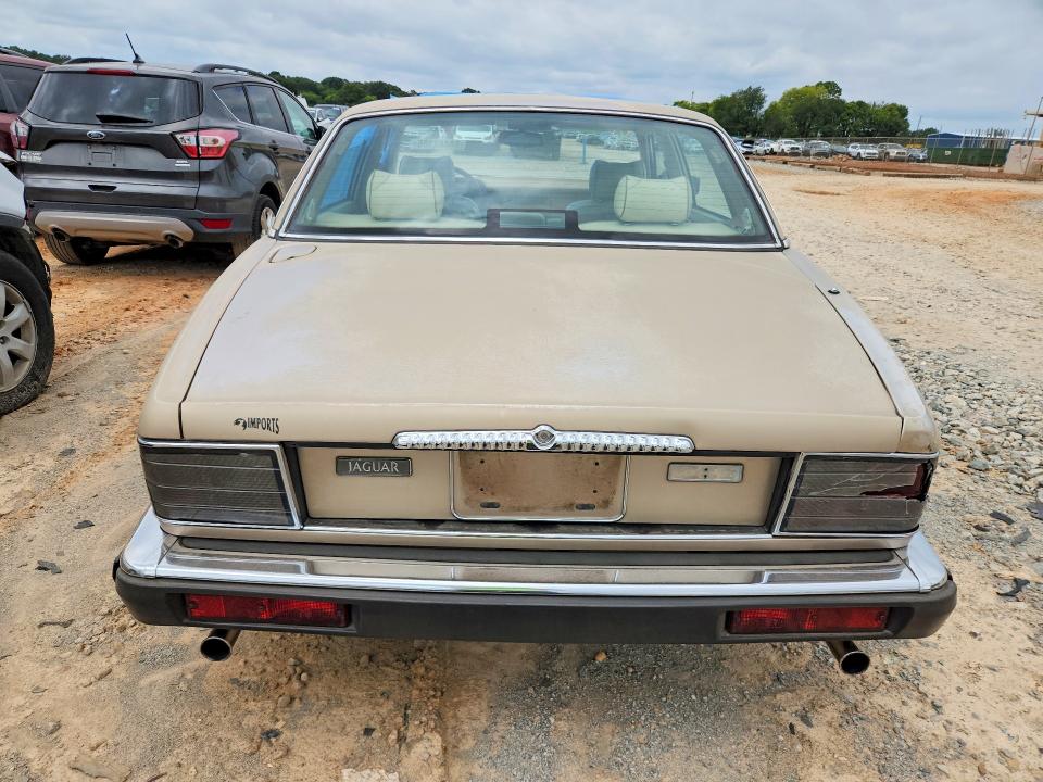 Продажа на аукционе авто 1994 Jaguar Vandenplas, vin: SAJKX1743RC706573, номер лота: 68462186