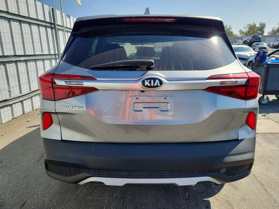 2021 Kia Seltos მანქანა იყიდება აუქციონზე, vin: KNDEPCAA2M7047134, აუქციონის ნომერი: 70045156