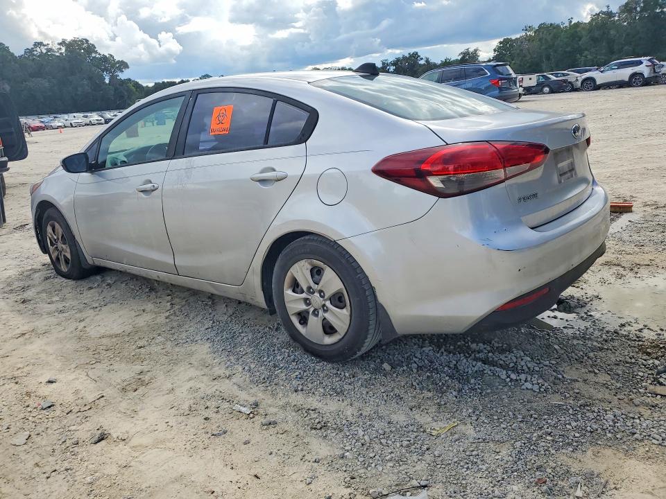 2018 Kia Forte მანქანა იყიდება აუქციონზე, vin: 3KPFK4A77JE233762, აუქციონის ნომერი: 67690626