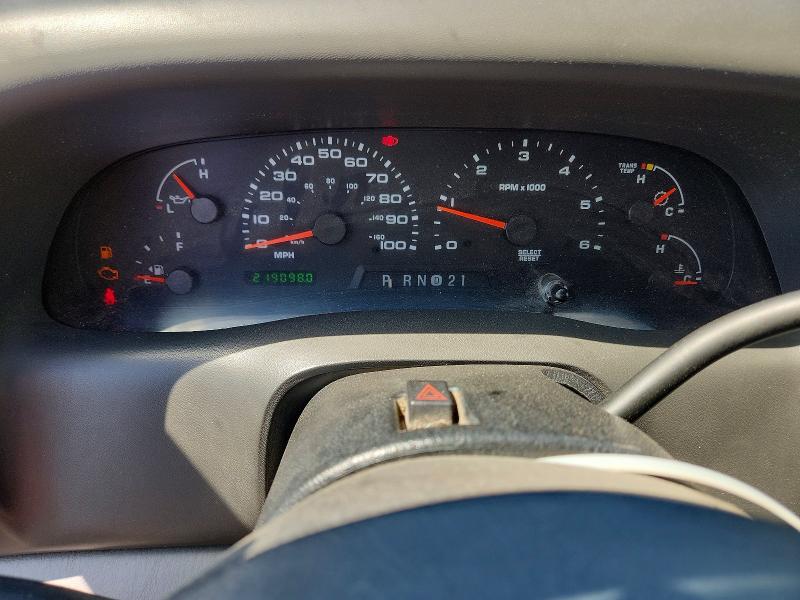 67817386 :رقم المزاد ، 1FTNX21L52EA85056 vin ، 2002 Ford F250 مزاد بيع