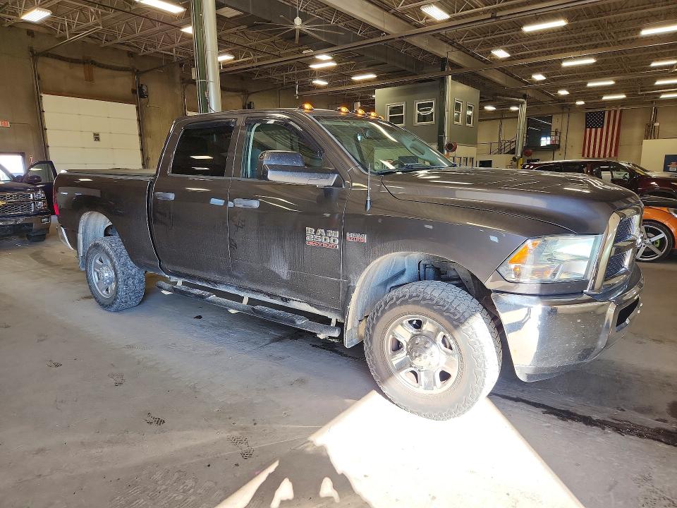 70053756 :رقم المزاد ، 3C6TR5CT4EG182981 vin ، 2014 Ram 2500 مزاد بيع