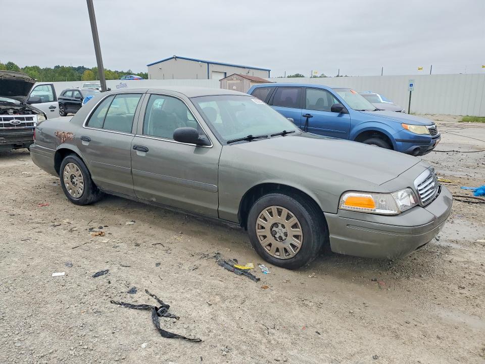 2004 Ford Crown Victoria მანქანა იყიდება აუქციონზე, vin: 2FAFP73WX4X115720, აუქციონის ნომერი: 68006606