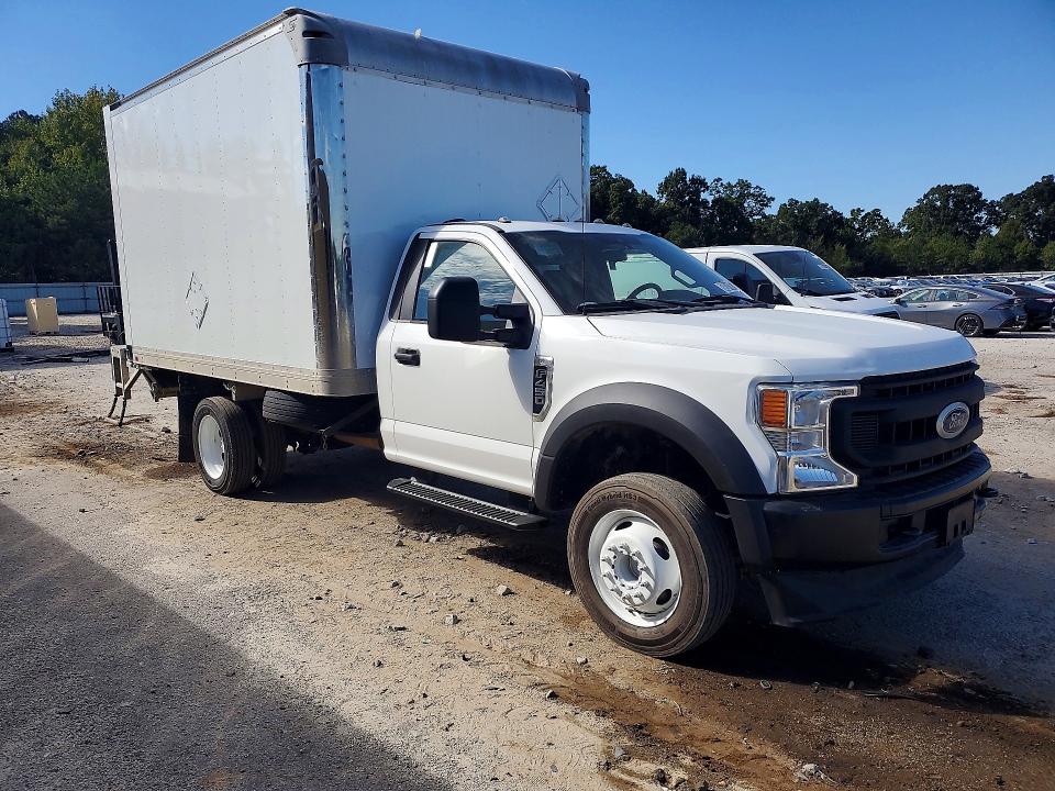 58824136 :رقم المزاد ، 1FDUF4GN4MED23058 vin ، 2021 Ford F450 مزاد بيع