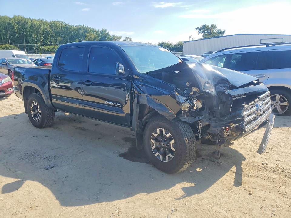 Продажа на аукционе авто 2017 Toyota Tacoma, vin: 3TMCZ5AN2HM046383, номер лота: 70459066