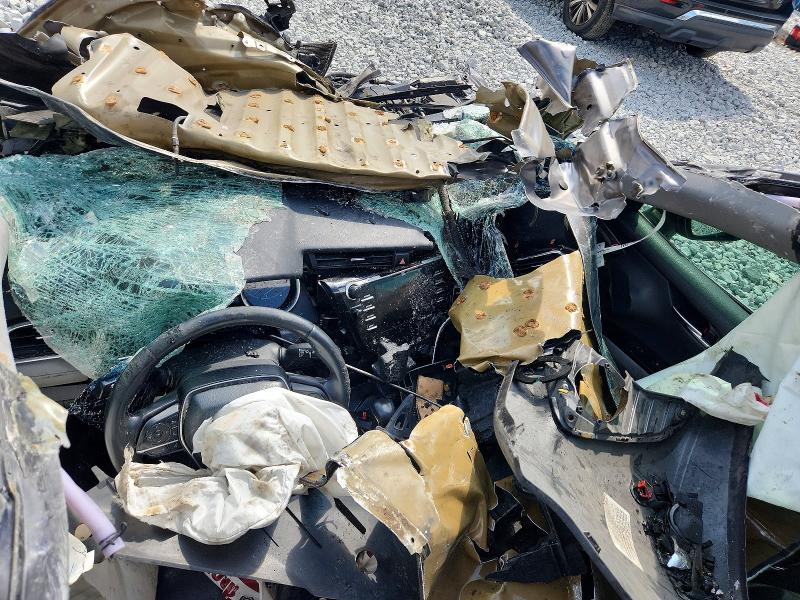 69120676 :رقم المزاد ، 4T1BZ1HK6JU008569 vin ، 2018 Toyota Camry مزاد بيع
