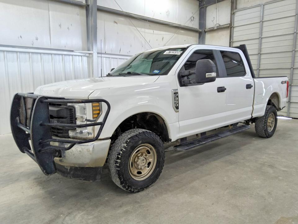 67826586 :رقم المزاد ، 1FT7W3B63JEC59795 vin ، 2018 Ford F350 مزاد بيع