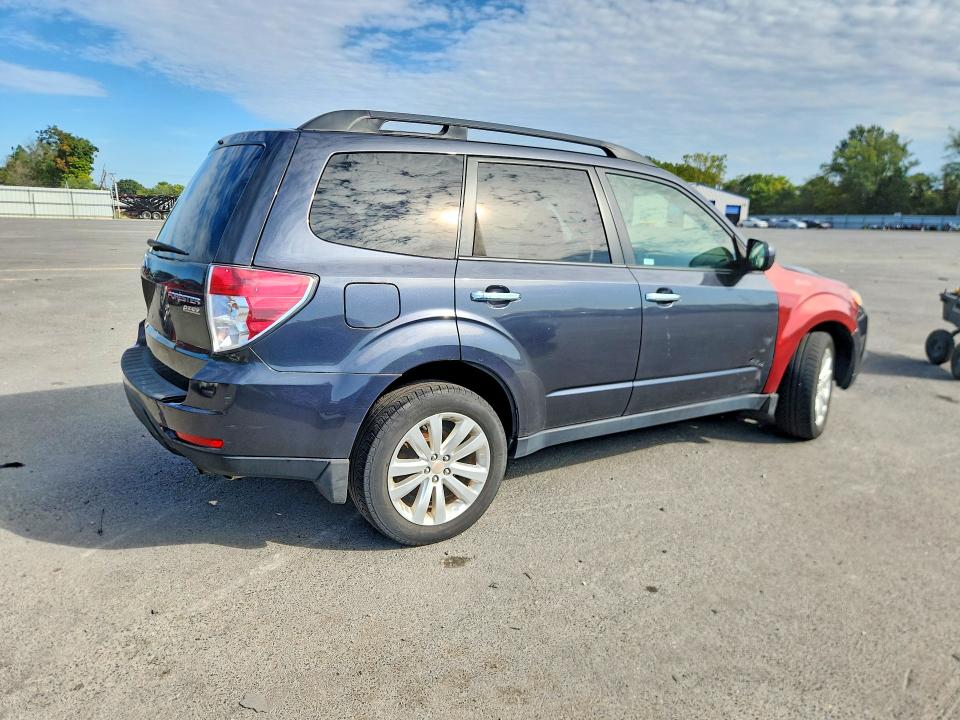 69166776 :رقم المزاد ، JF2SHADC8CH455861 vin ، 2012 Subaru Forester مزاد بيع