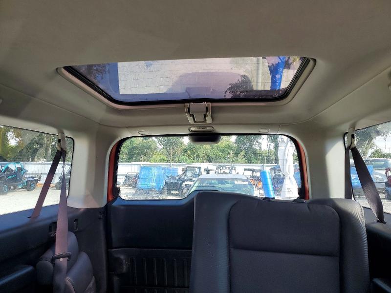 70179096 :رقم المزاد ، 5J6YH286X4L022943 vin ، 2004 Honda Element مزاد بيع
