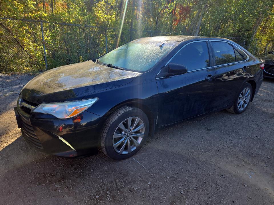 2015 Toyota Camry მანქანა იყიდება აუქციონზე, vin: 4T1BF1FK5FU944914, აუქციონის ნომერი: 69891986