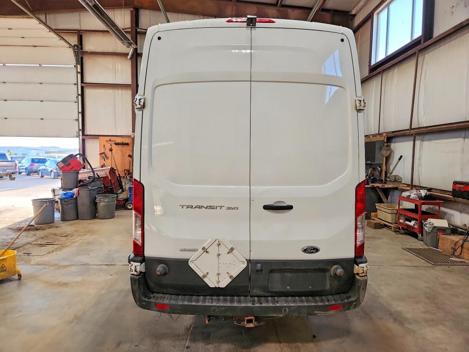 2017 Ford Transit მანქანა იყიდება აუქციონზე, vin: 1FTBW3XGXHKA15911, აუქციონის ნომერი: 63770106