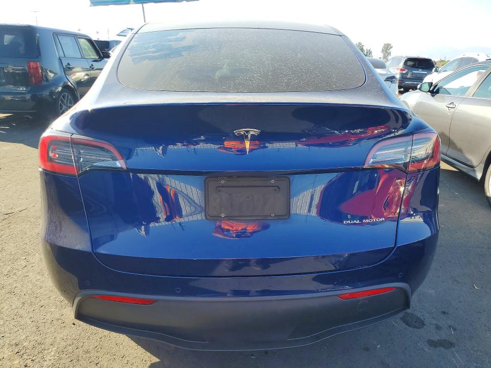 2020 Tesla Model Y მანქანა იყიდება აუქციონზე, vin: 5YJYGDEE8LF053853, აუქციონის ნომერი: 69028826