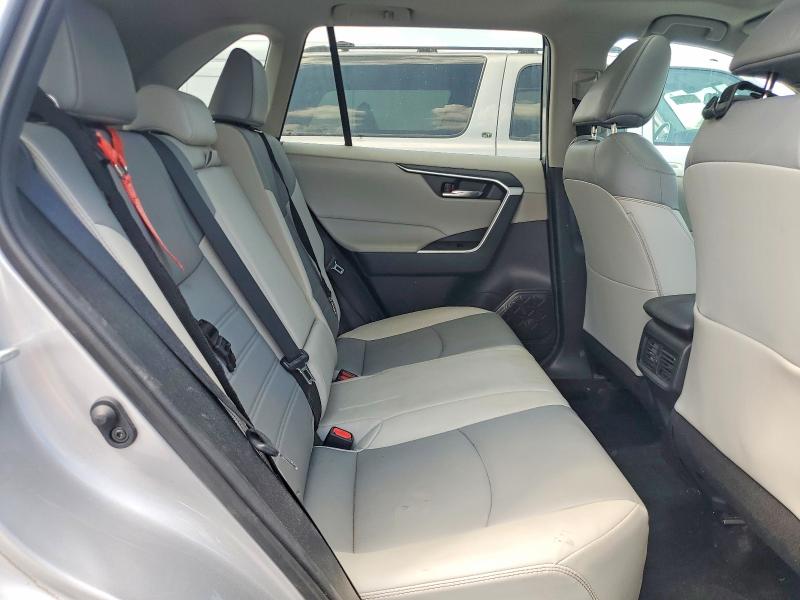 2021 Toyota Rav4 მანქანა იყიდება აუქციონზე, vin: 2T3C1RFV5MW172009, აუქციონის ნომერი: 67601576