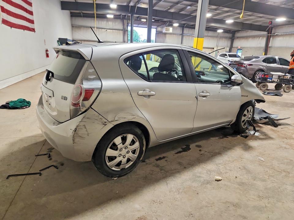 Продажа на аукционе авто 2013 Toyota Prius C, vin: JTDKDTB3XD1544723, номер лота: 69246006