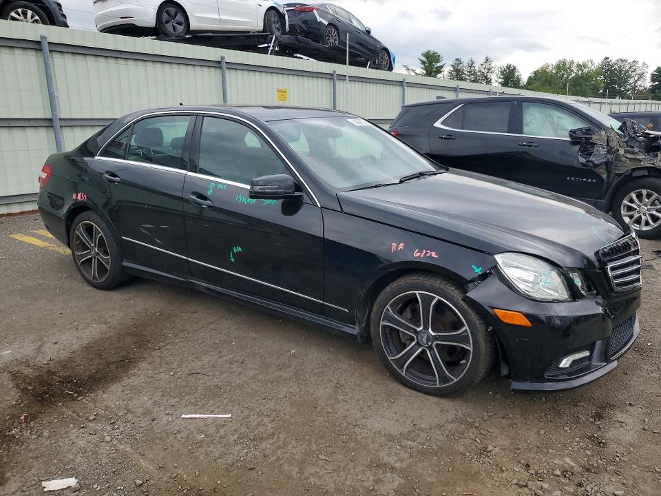 68641026 :رقم المزاد ، WDDHF8HB0BA386606 vin ، 2011 Mercedes-benz E مزاد بيع