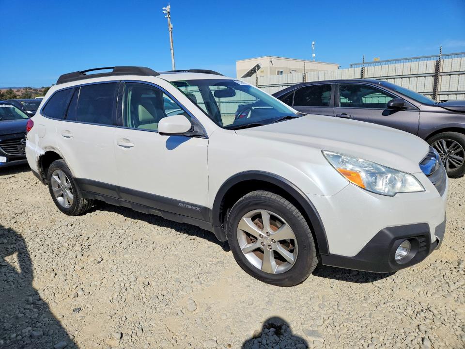 Продажа на аукционе авто 2014 Subaru Outback, vin: 4S4BRBLC1E3321689, номер лота: 68216476