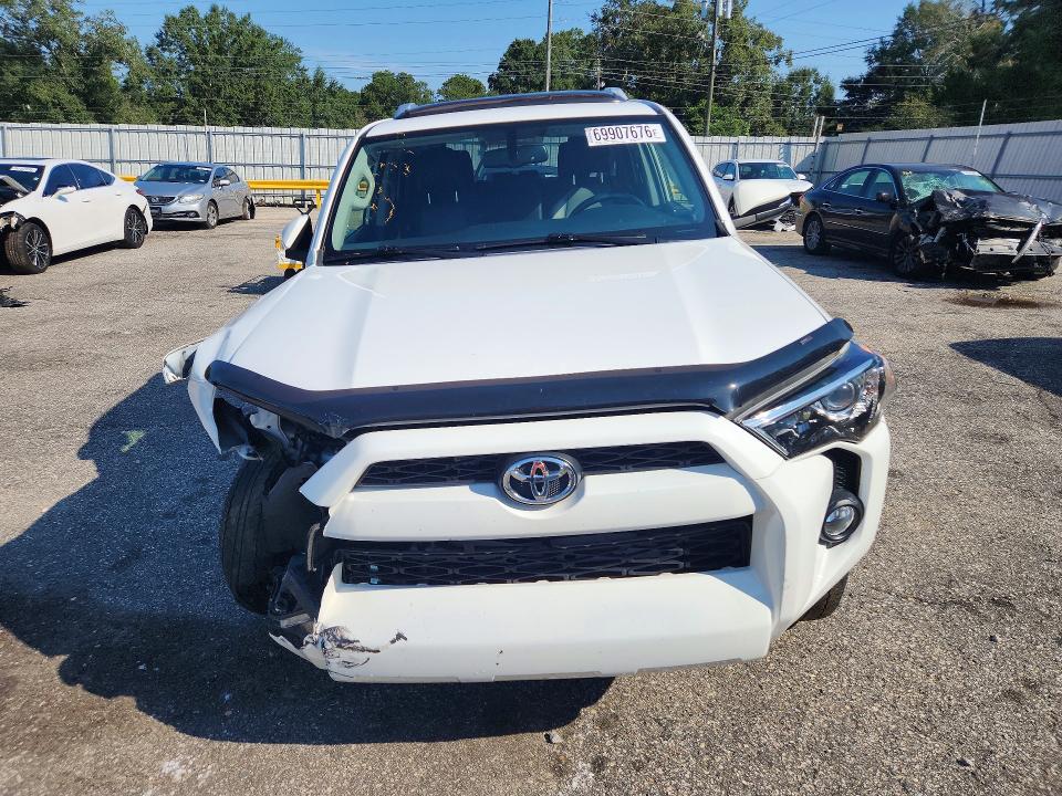 Продаж на аукціоні авто 2018 Toyota 4runner, vin: JTEZU5JR0J5179906, номер лоту: 69907676