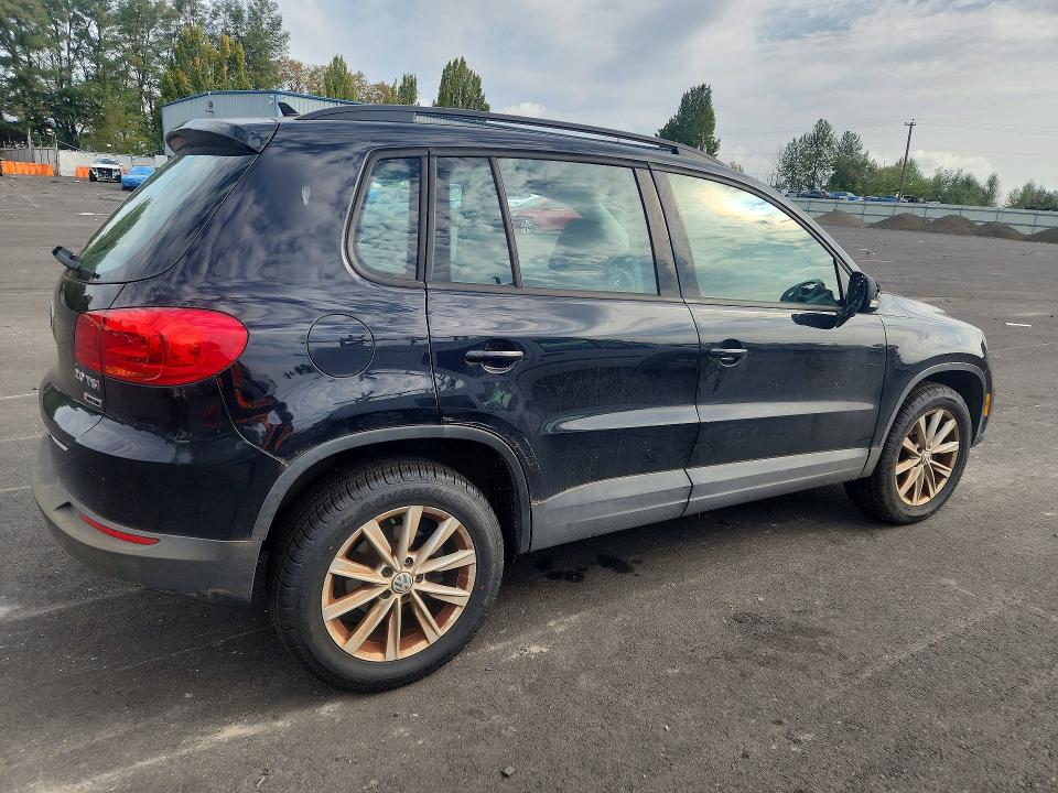 Продажа на аукционе авто 2017 Volkswagen Tiguan, vin: WVGBV7AX3HK043533, номер лота: 68258566