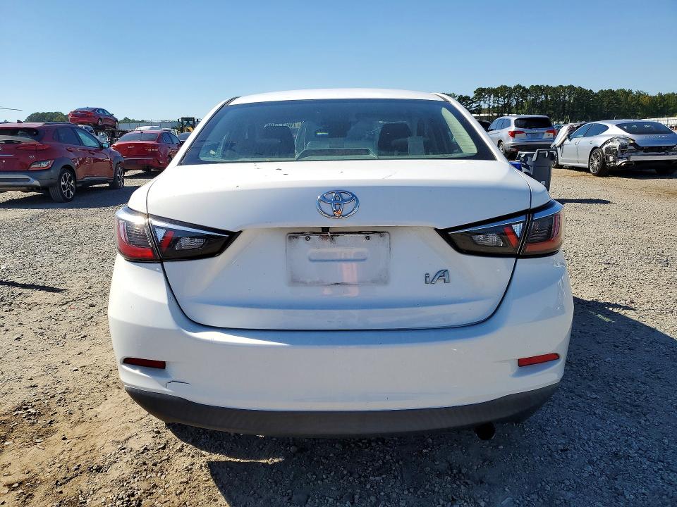 Aukcja sprzedaży 2018 Toyota Yaris Ia, vin: 3MYDLBYV1JY309487, numer aukcji: 70817496
